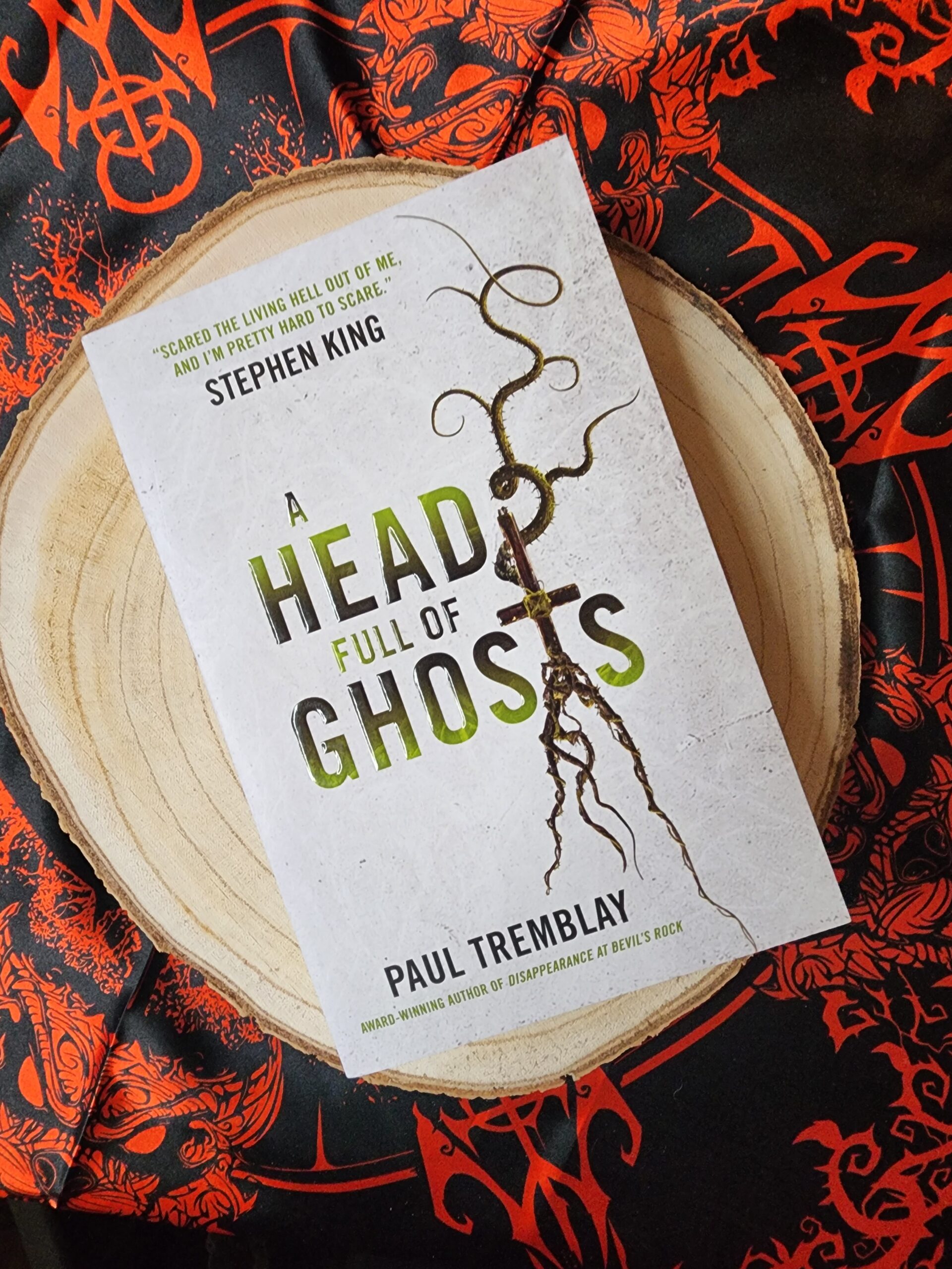 A Head Full of Ghosts by Paul Tremblay – Nightmare On Hansen